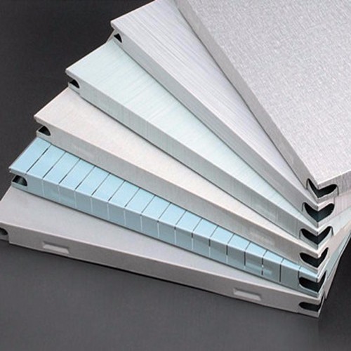 1657614707943495.jpg 定制冲孔倒勾铝天花.jpg